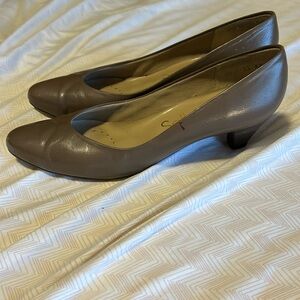 Selby Vintage Taupe Leather Heels - 7